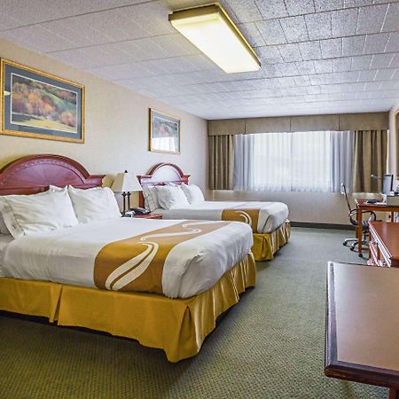 Quality Inn & Suites Altoona Pennsylvania Exterior foto
